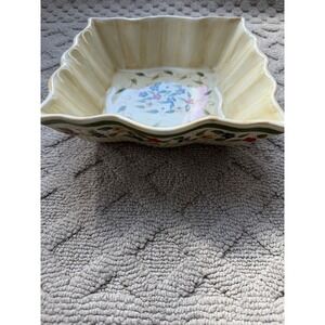 Temp-tations Petals pottery casserole serving dish/ Display